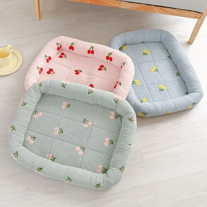 Universal Kennel Cloud Velvet Cherry Print Pet Cushion Heavy Small Dog Cat Comfortable Sleep Bed Dog Supplies Dog bed Gift - Image 2